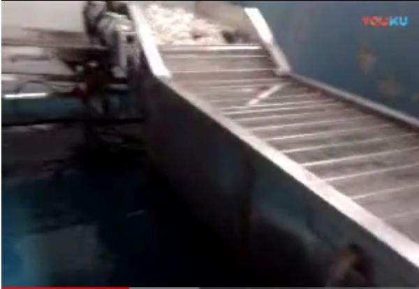 ​软包装牛奶杀菌冷却风干输送流水线视频